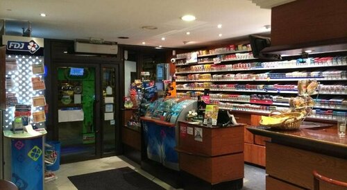 Гостиница Le Derby Hôtel - Tabac - Bar - Pmu в Кемпере