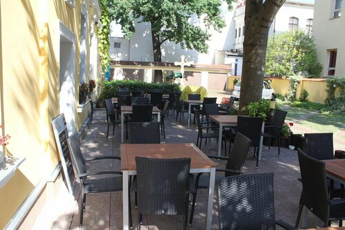 Гостиница Hotel Zlatý Kříž в Теплице