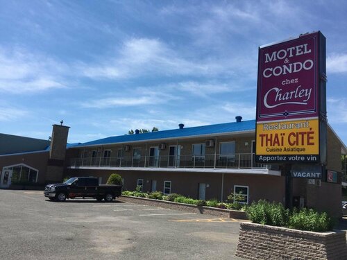 Гостиница Motel et Condo Chez Charley в Провинции Квебек