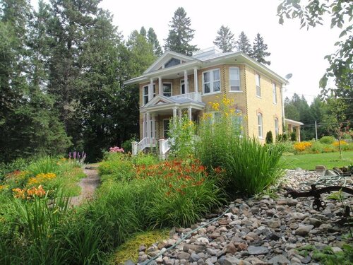 Гостиница Auberge Taylor Manor в Провинции Квебек
