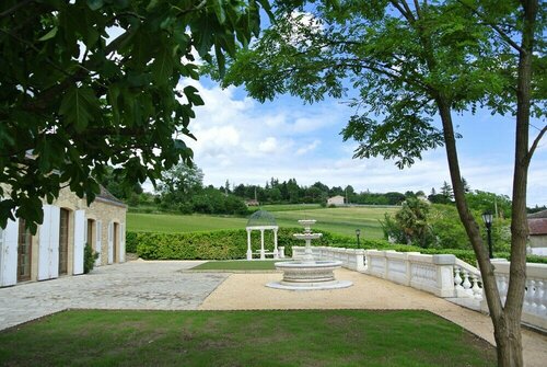 Гостиница Domaine De Bellevue в Марманде