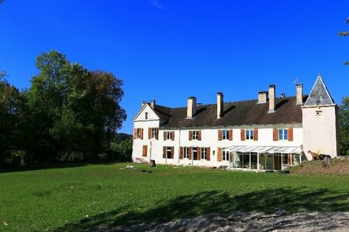 Гостиница Chambres d'hôtes du Domaine Val Bruant в Лангре