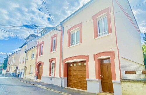 Гостиница Reims Sherpa Guest House в Реймсе