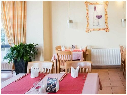 Гостиница Hotel Manu в Падерборне