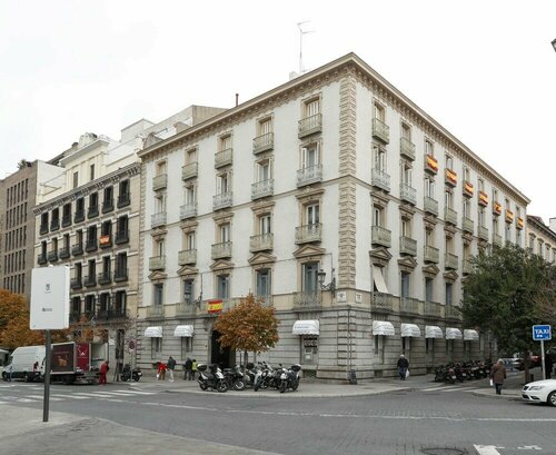 Hotel Opera