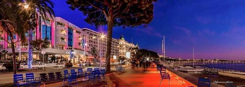Гостиница Hôtel Cannes Croisette в Каннах