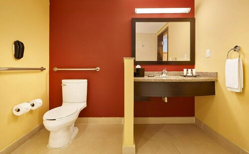 Гостиница Courtyard by Marriott Leon at the Poliforum в Леоне