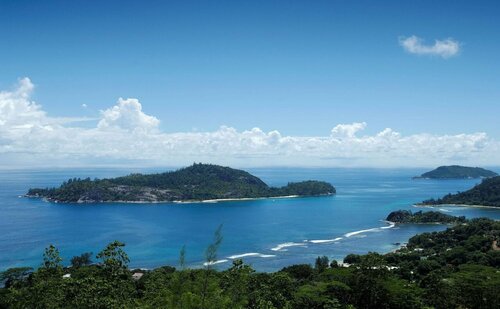 Гостиница Berjaya Beau Vallon Bay Resort & Casino на Сейшельских островах
