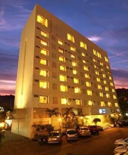 Гостиница The Sahil Hotel в Мумбаи