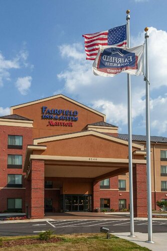 Гостиница Fairfield Inn & Suites by Marriott Charlotte Matthews в Мэтьюзе