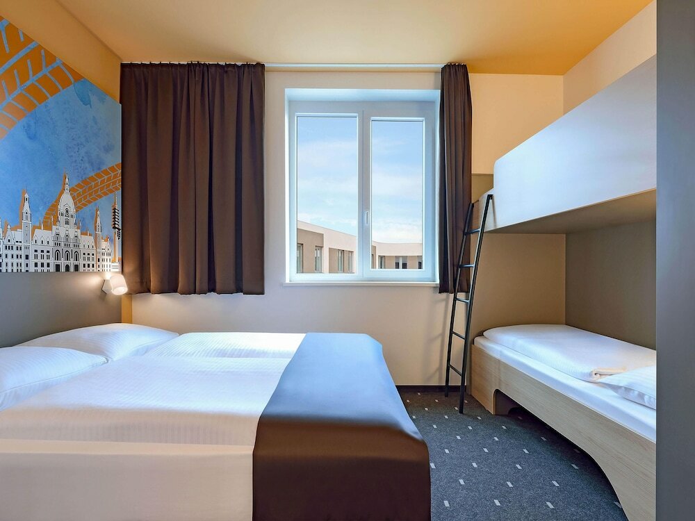Фото B&b Hotel Hannover-City