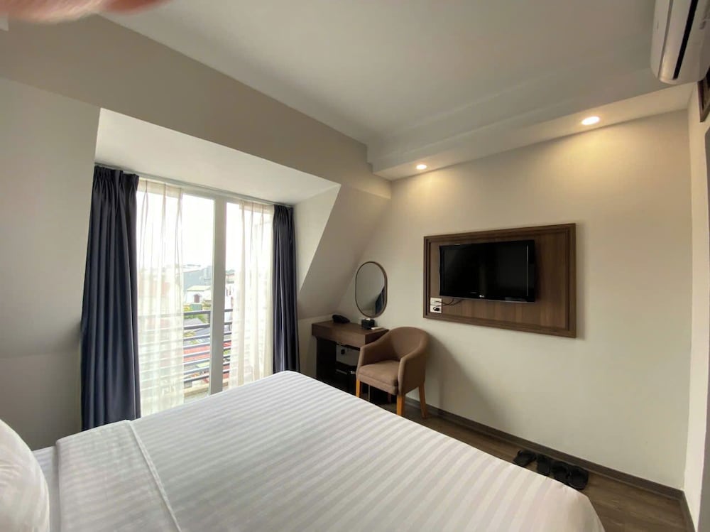 Фото Hanoi Sky Hotel