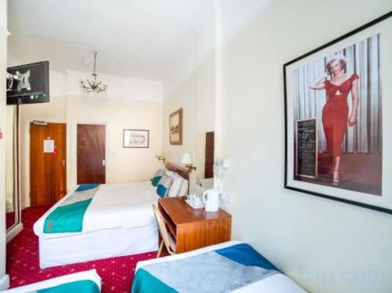 Фото St Georges Hotel Pimlico