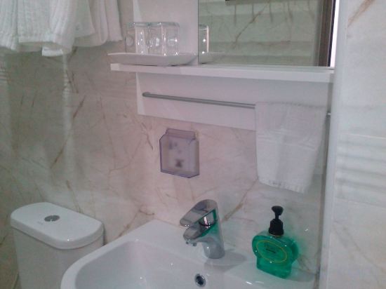 Фото Jayleen Clarke Quay Hotel