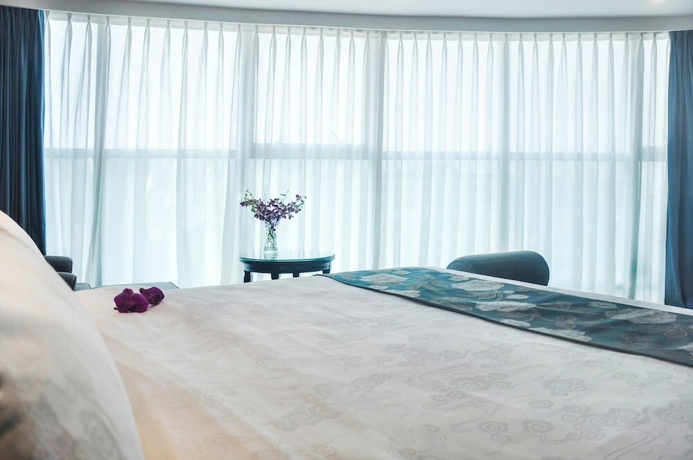 Фото Xiamen Hooray Hotel