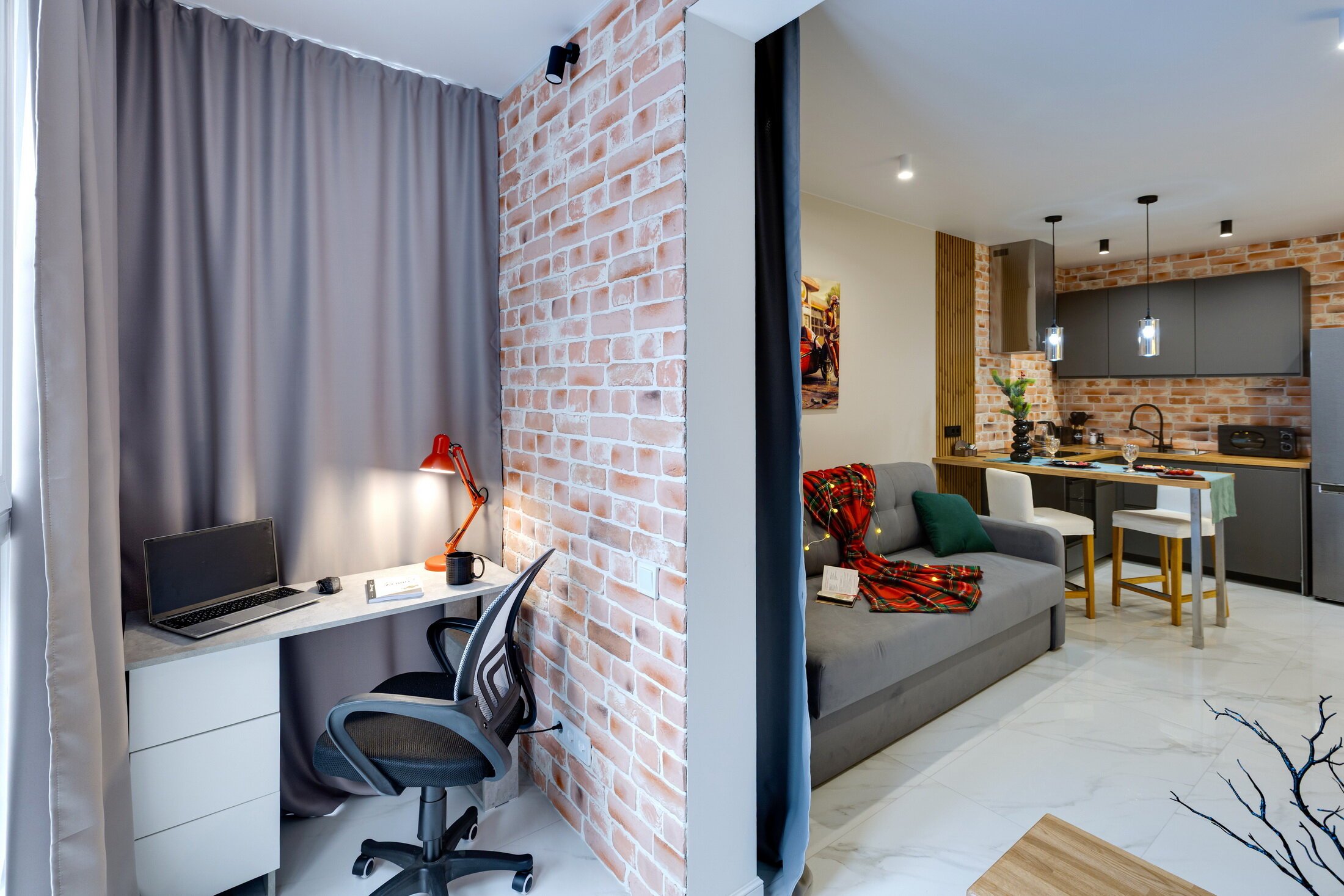 Фото Ferrari Studio от Home24