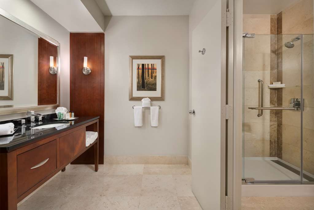 Фото Hilton Houston Post Oak by The Galleria
