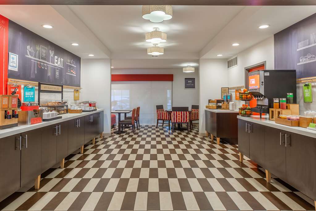 Фото Hampton Inn Madison East Towne Mall Area