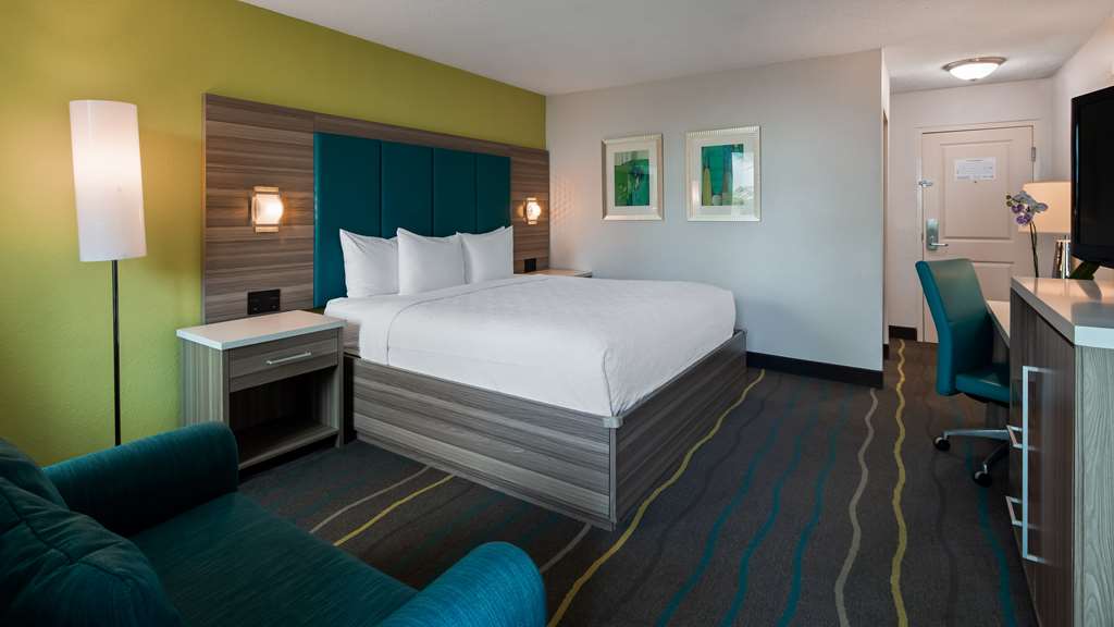 Фото Best Western Plus Oceanside Inn