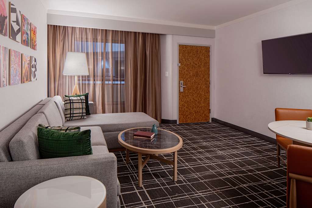 Фото DoubleTree Suites by Hilton Hotel Salt Lake City