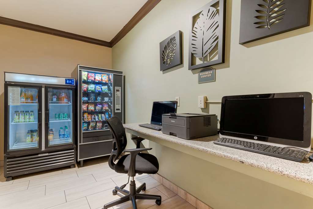 Фото Best Western Plus Forest Park Inn