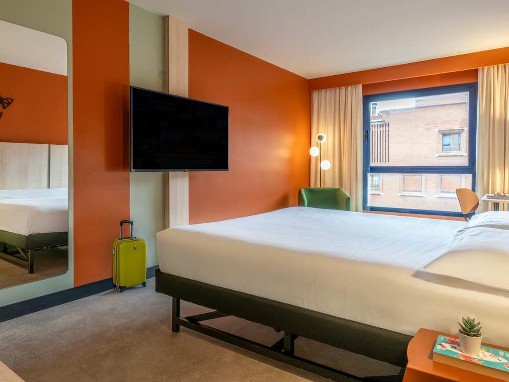 Фото ibis Styles Zaragoza Centro