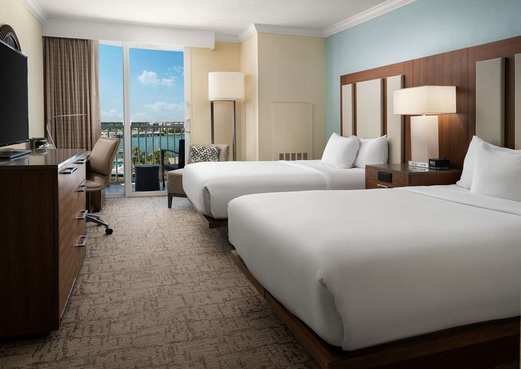 Фото Hilton Clearwater Beach Resort & SPA