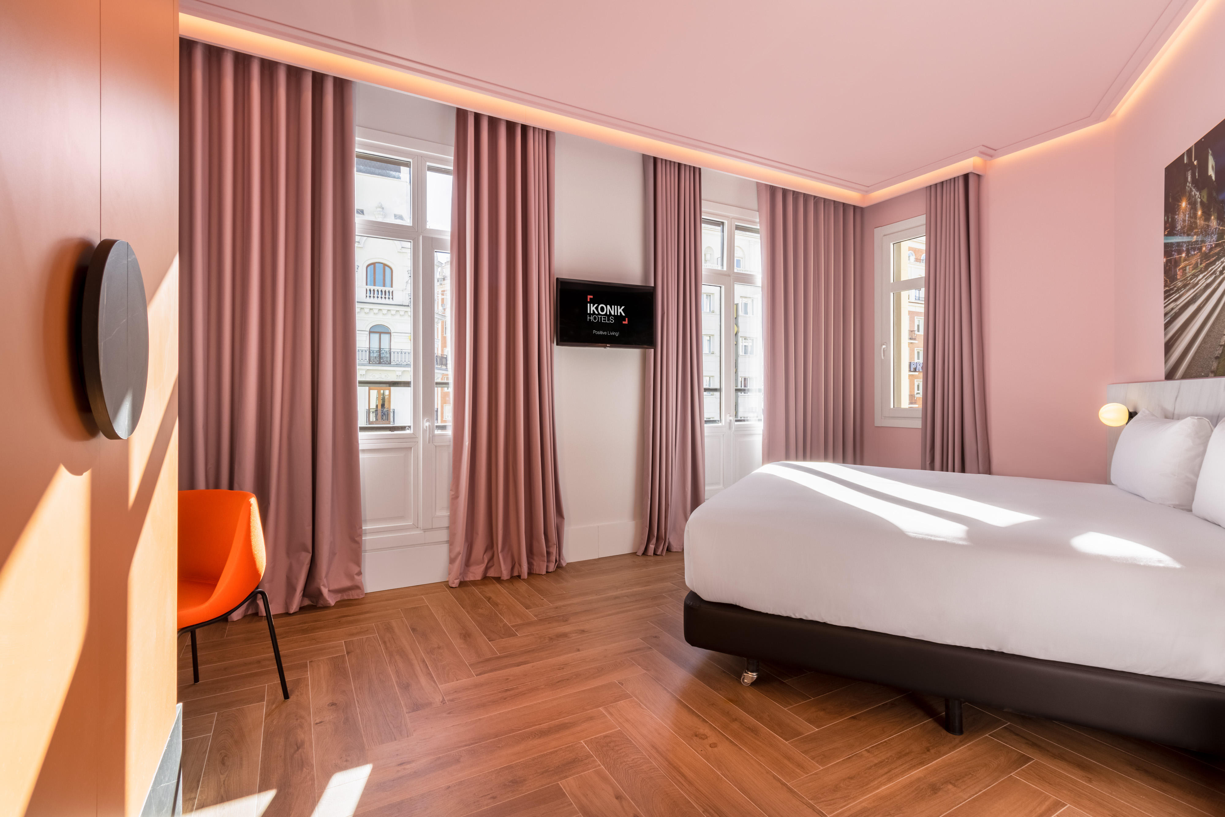 Фото Ikonik Gran VIA