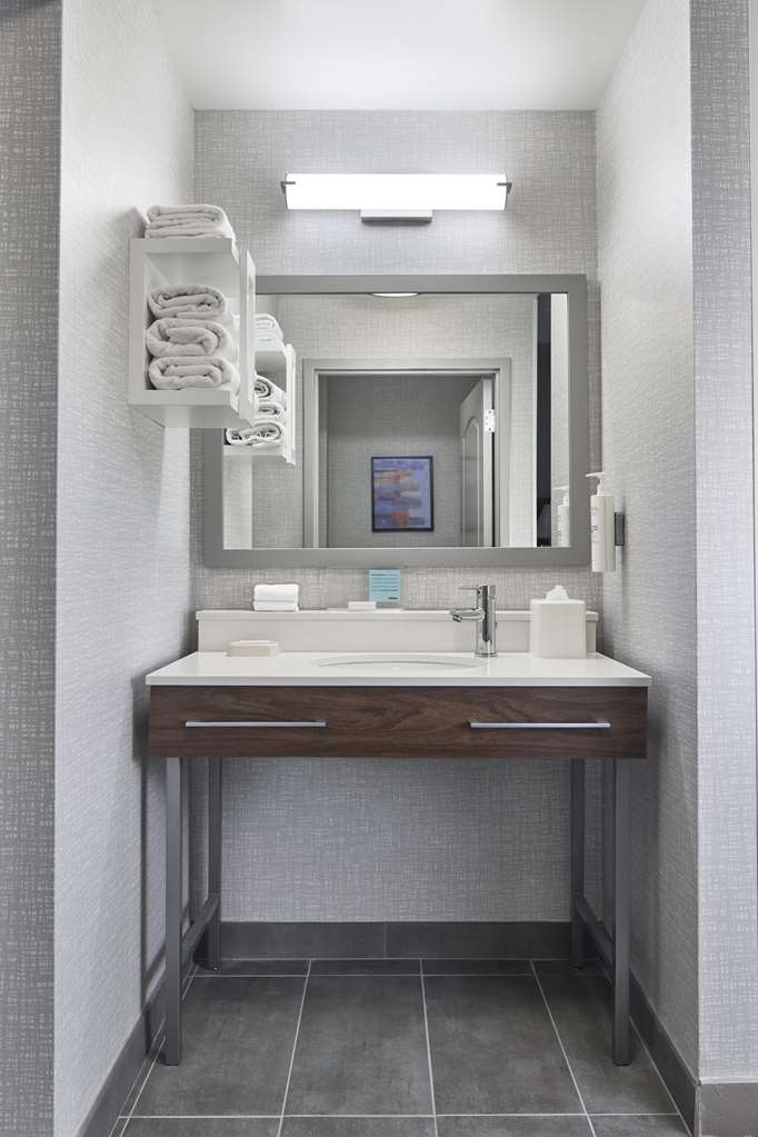 Фото Hampton Inn & Suites Saratoga Springs Downtown