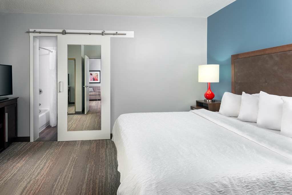 Фото Hampton Inn Charlotte-Uptown