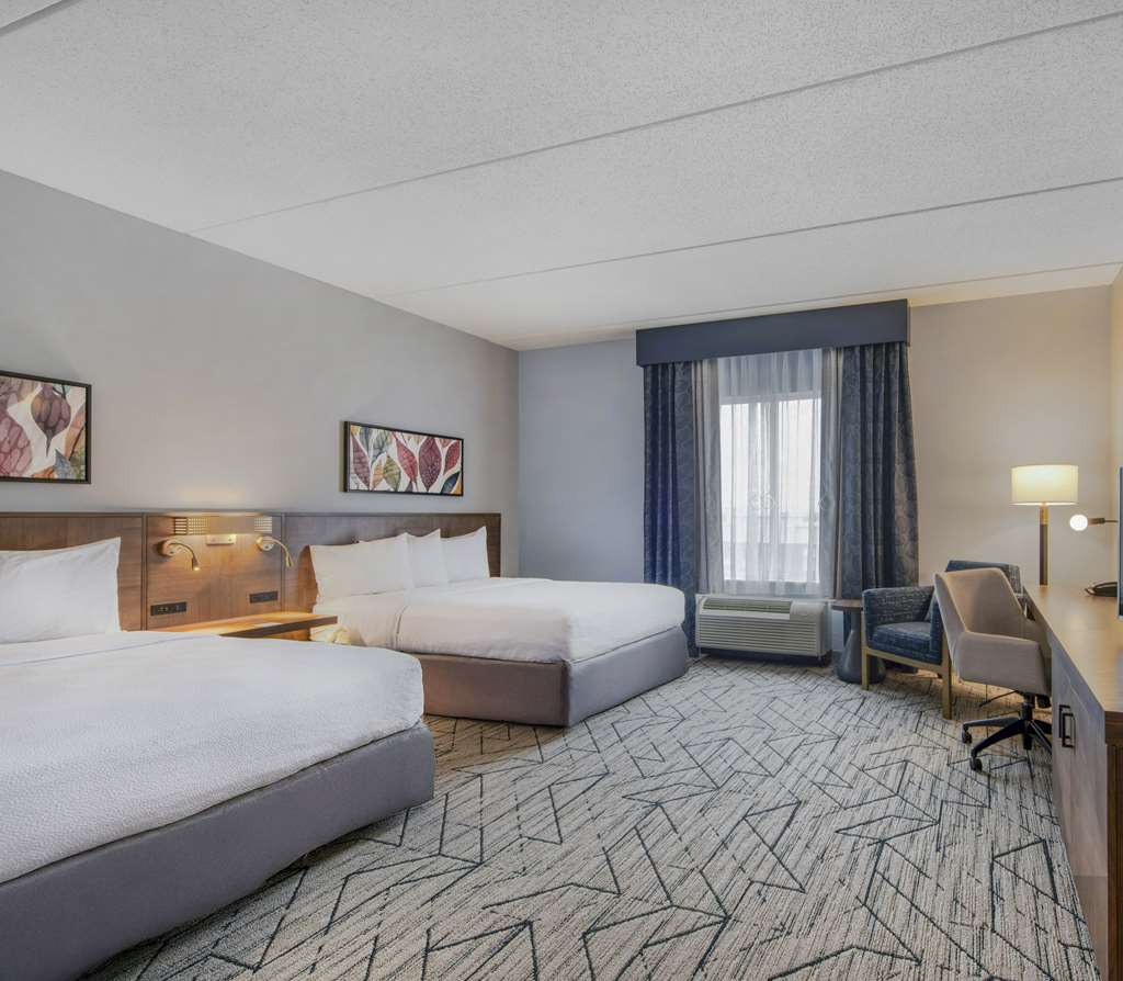 Фото Hilton Garden Inn Raleigh-Cary