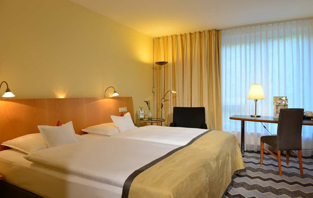 Фото Best Western Premier Parkhotel Kronsberg