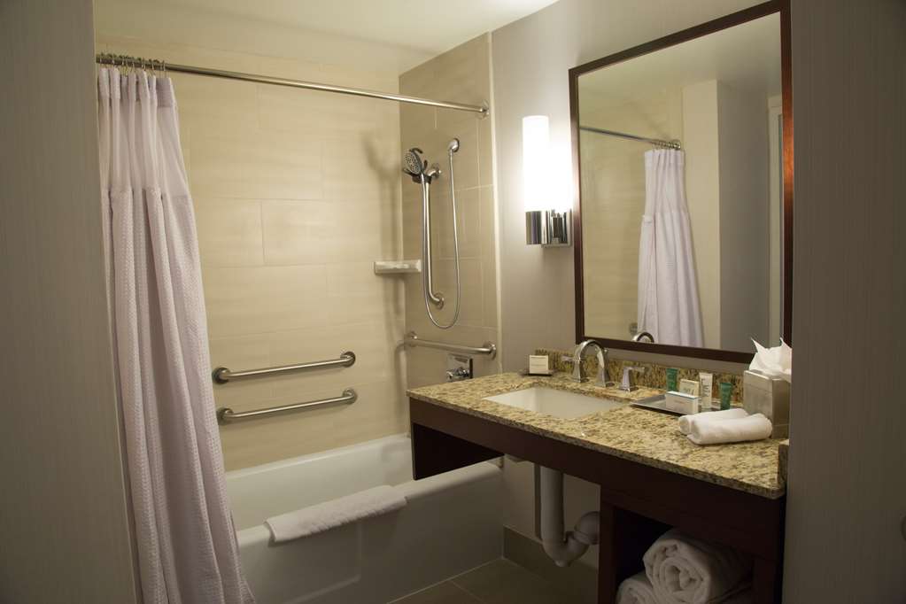 Фото Hilton Kansas City Airport