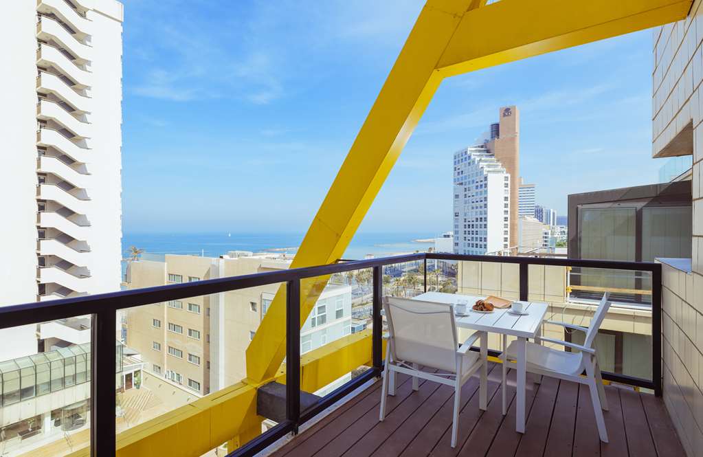 Фото Best Western Regency Suites Hotel