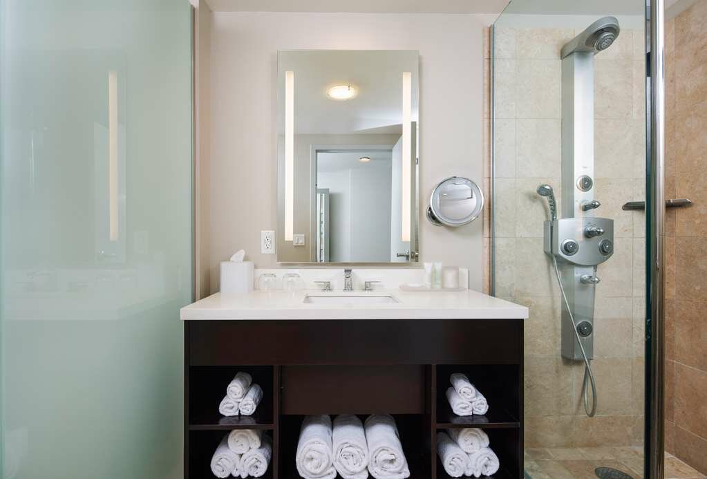 Фото Loews Minneapolis Hotel