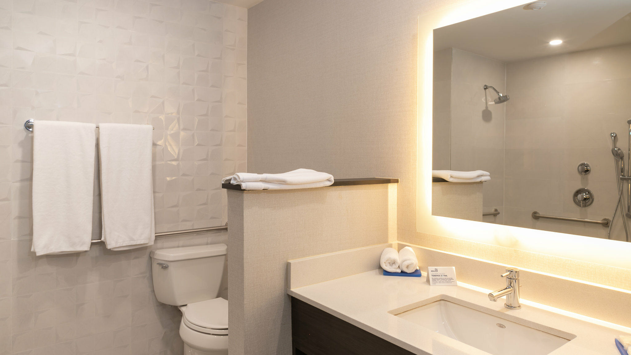 Фото Holiday Inn Express & Suites Tijuana Otay, an Ihg Hotel