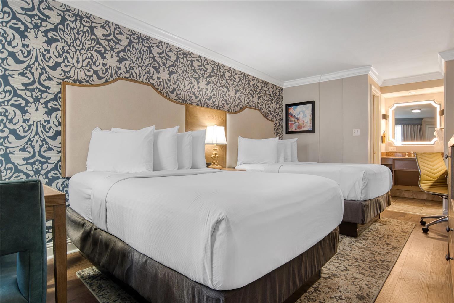 Фото Best Western Plus French Quarter Courtyard Hotel
