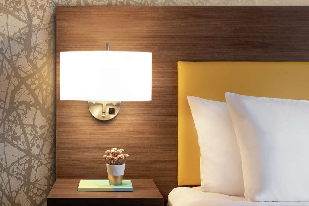 Фото Home2 Suites by Hilton Overland Park