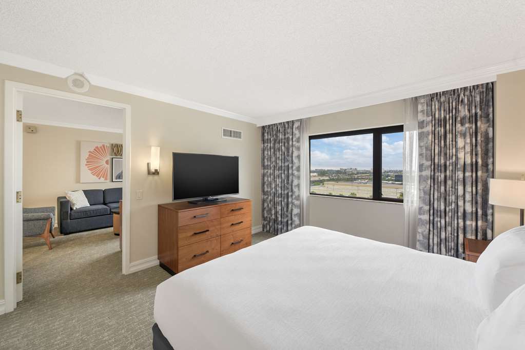 Фото Embassy Suites by Hilton Anaheim Orange