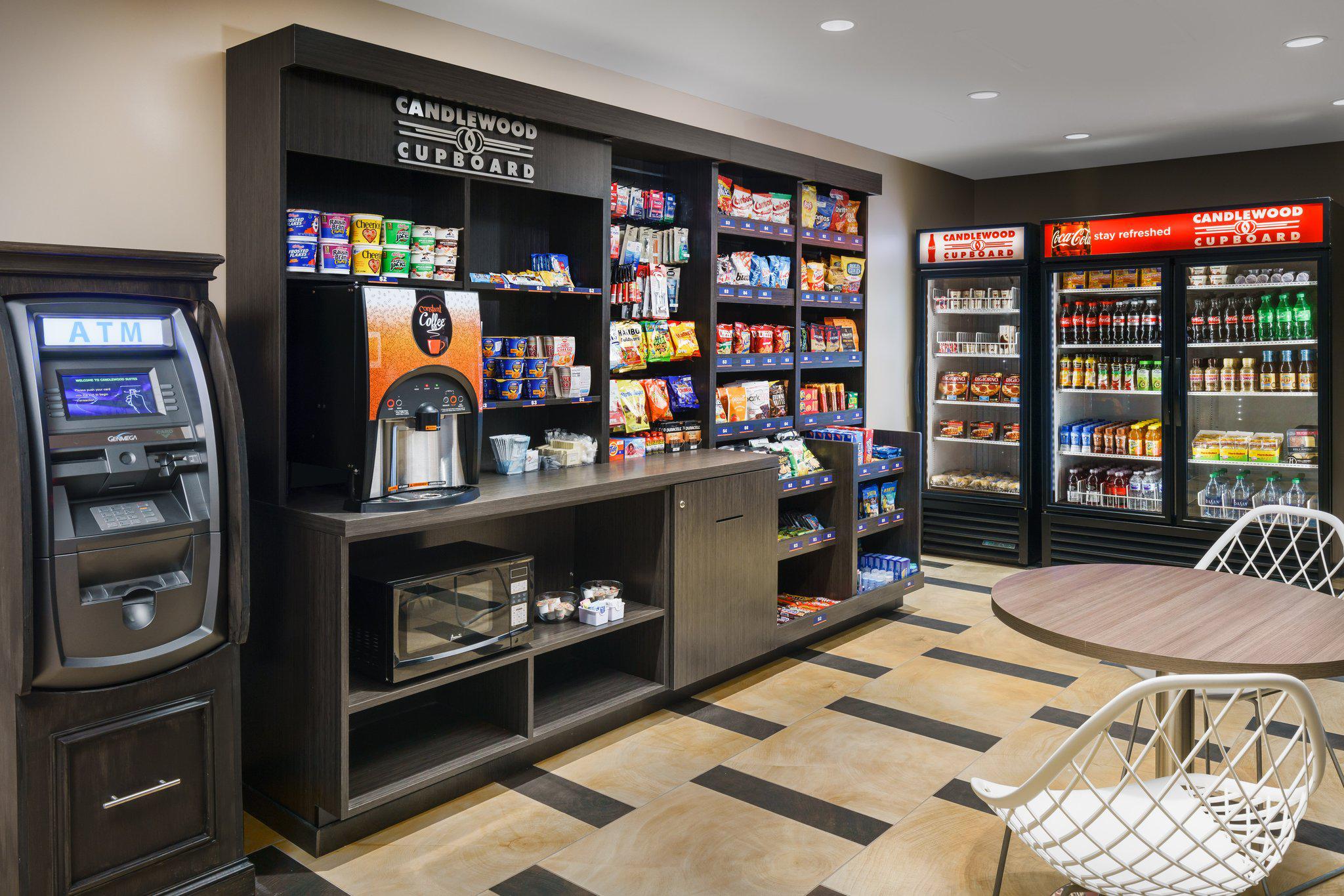 Фото Candlewood Suites Orlando - Lake Buena Vista, an Ihg Hotel