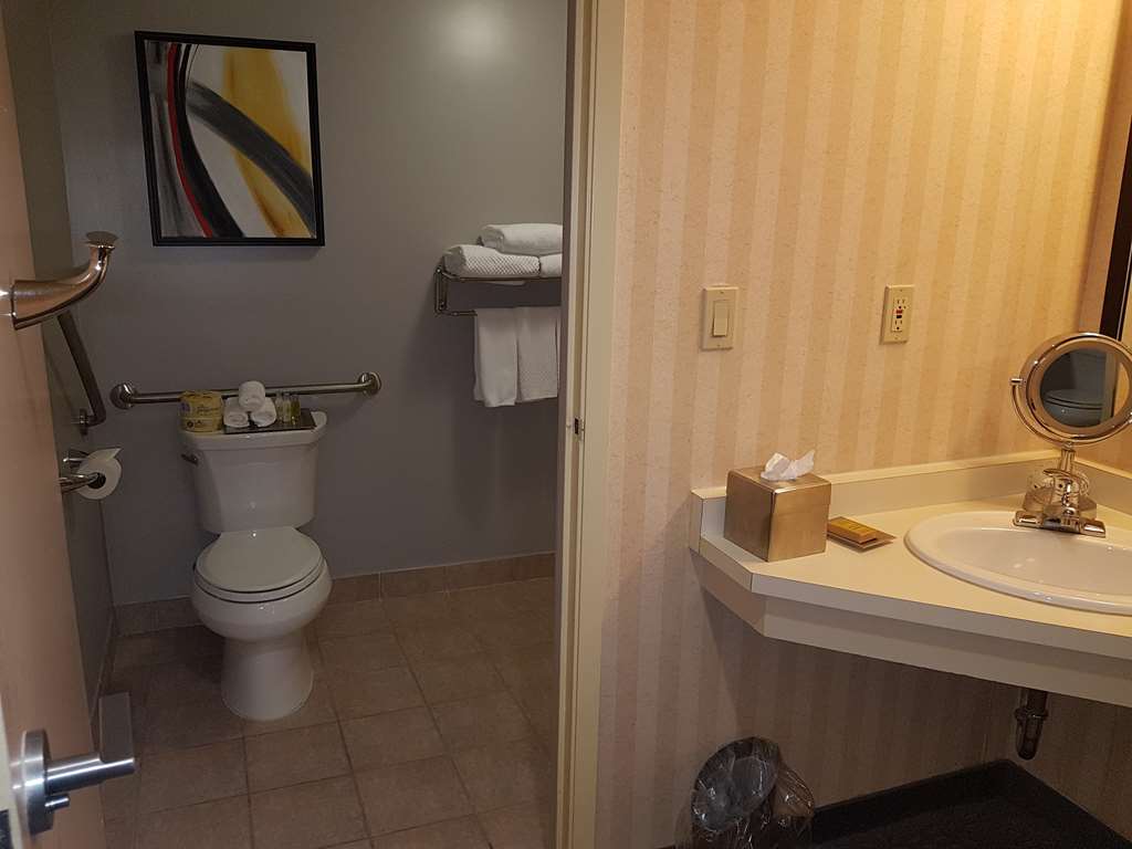 Фото DoubleTree by Hilton Hotel London Ontario