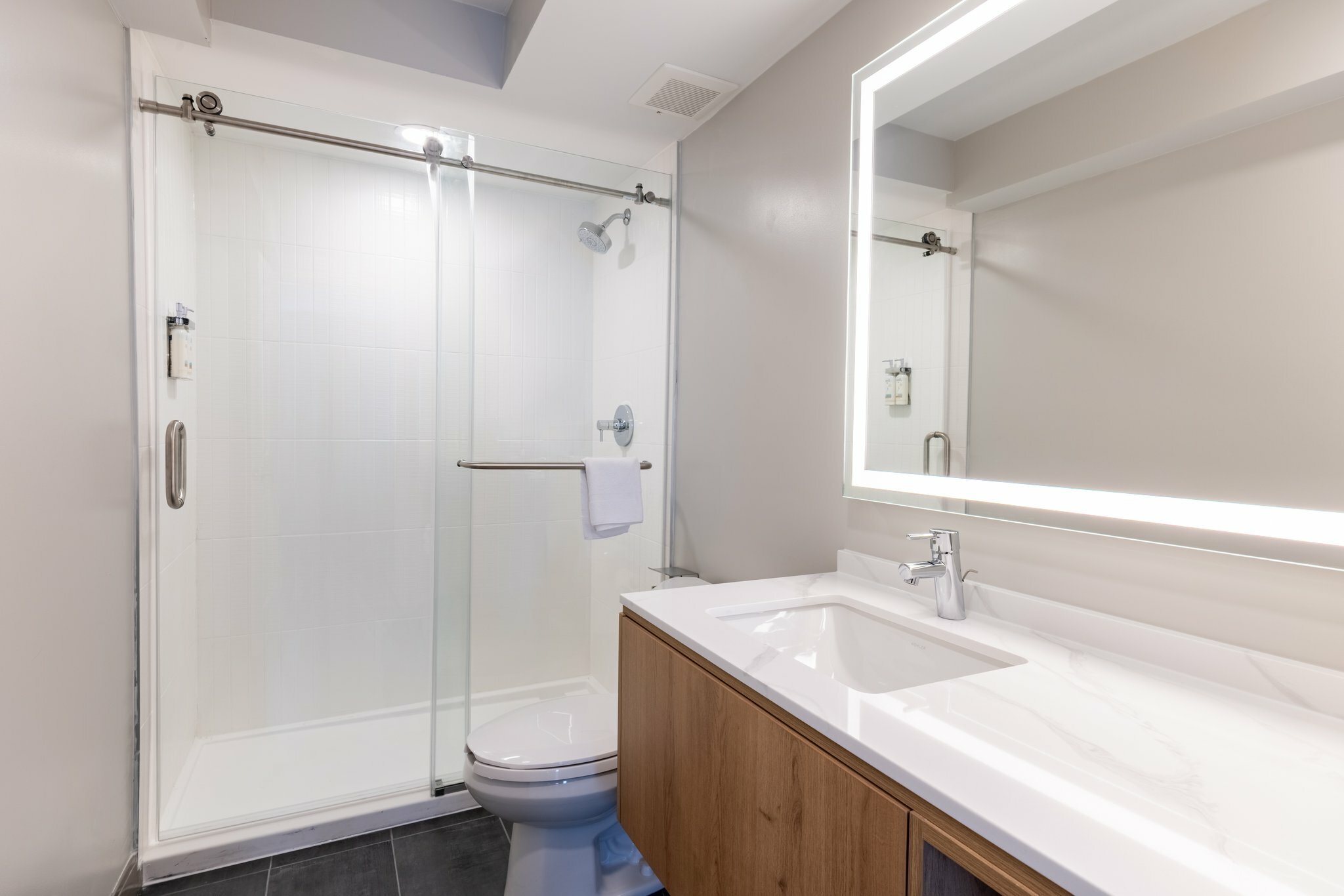 Фото Staybridge Suites London
