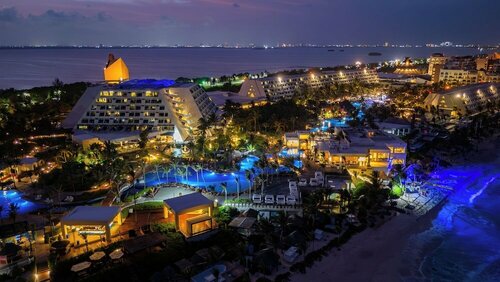 Гостиница The Pyramid Cancun by Oasis в Штате Кинтана-Роо