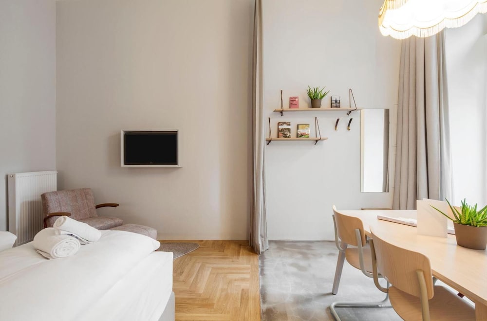 Фото 192934873645