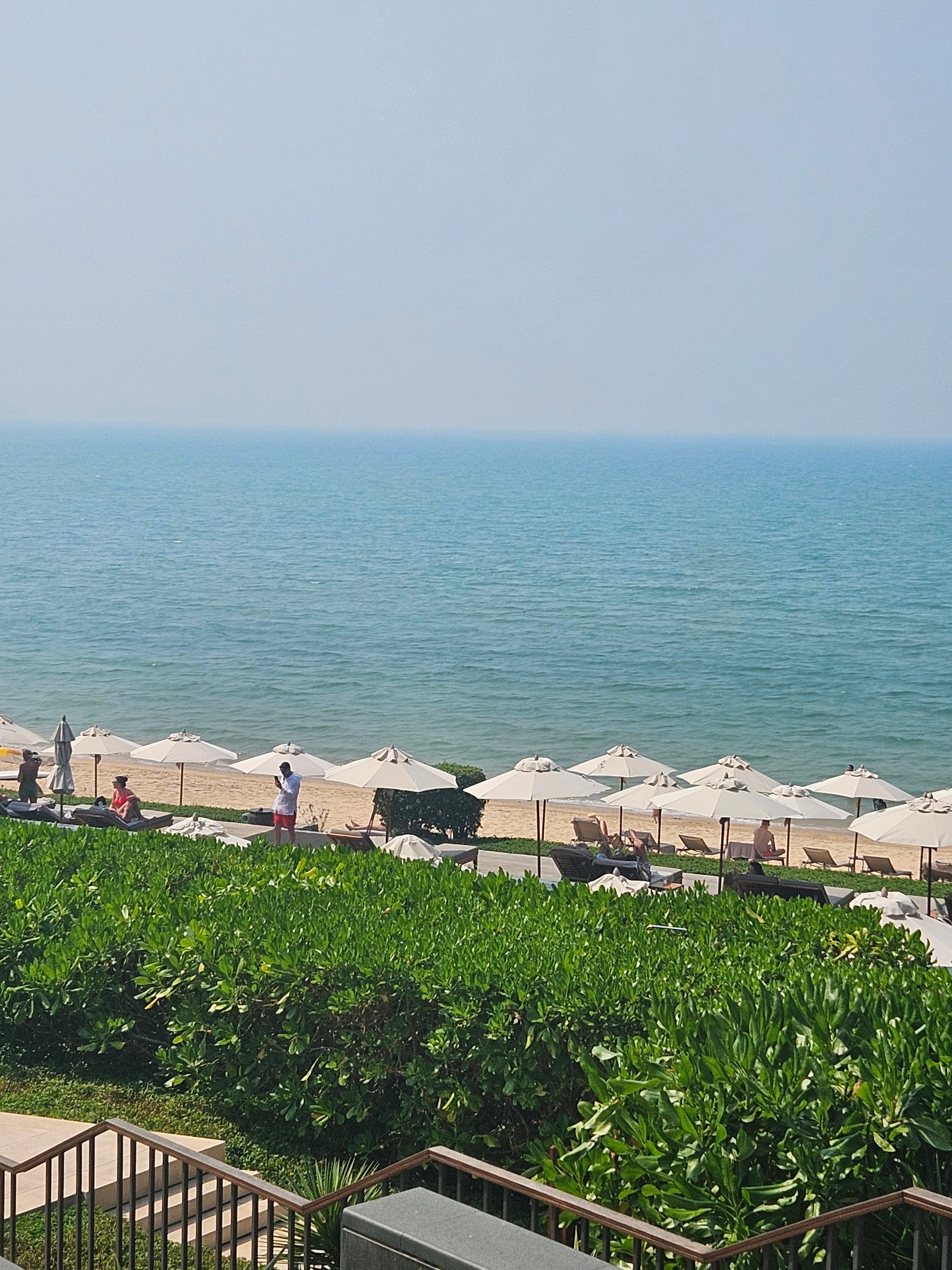 Фото Andaz Pattaya Jomtien Beach