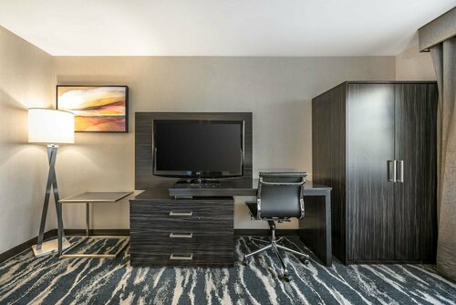 Гостиница Best Western Plus North Las Vegas Inn & Suites в Норт-Лас-Вегасе