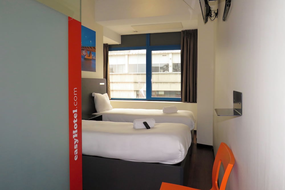 Фото EasyHotel Rotterdam City Centre