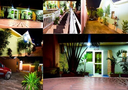 Гостиница Zebra Tourism Hotel в Руанде