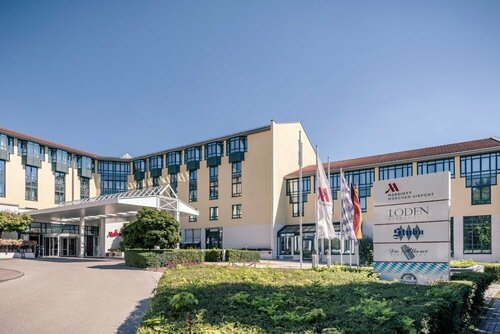 Гостиница Munich Airport Marriott Hotel во Фрайзинге