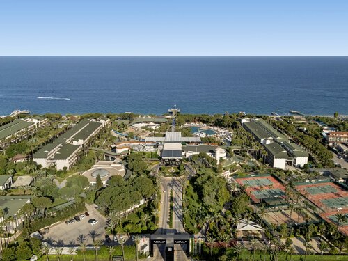 Гостиница Dobedan World Palace в Кирише